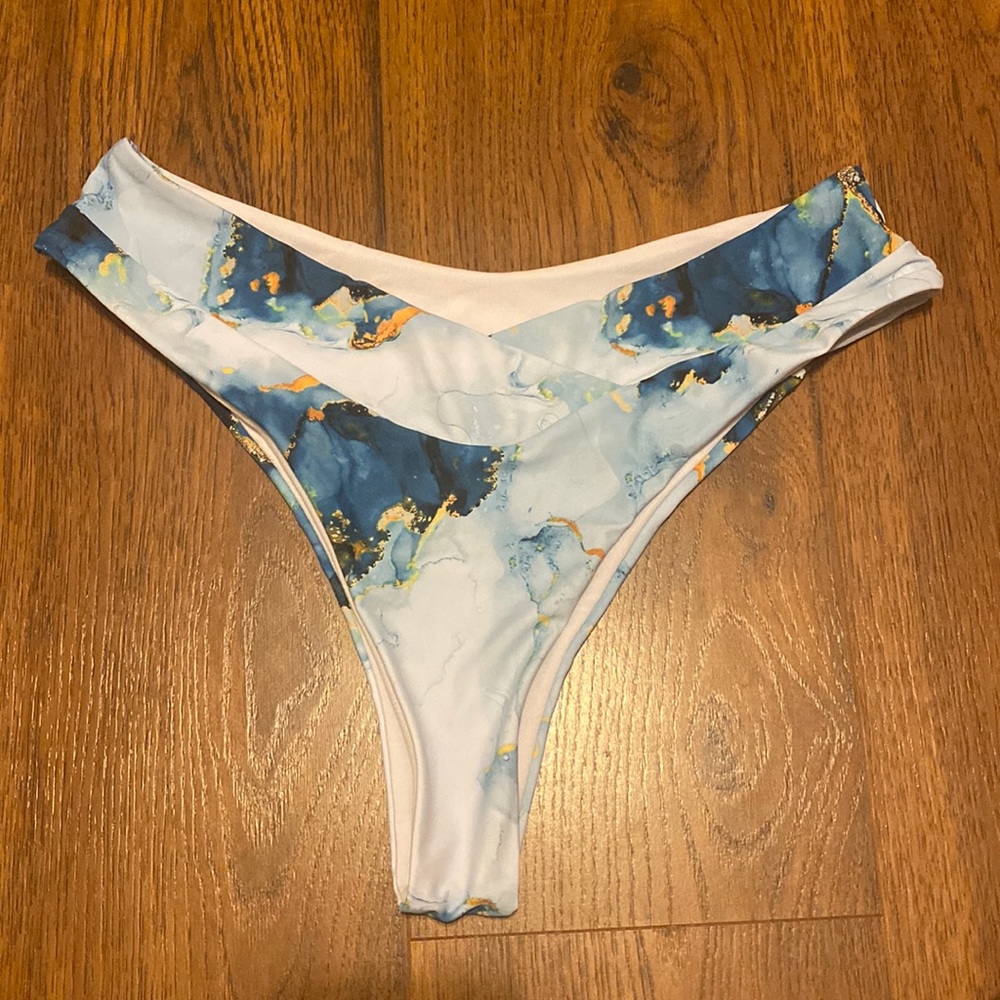 SHEIN Blue Marble Print Bikini Bottoms